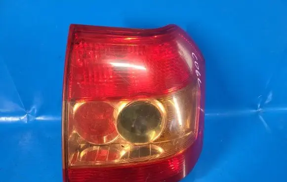 Toyota Corolla E120 E130 Boot/trunk interior light 8156002301