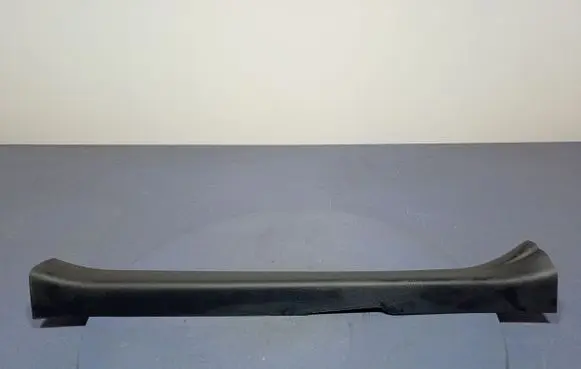 Toyota Auris E180 Other sill/pillar trim element 67913-02270