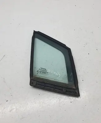 Toyota Avensis T270 Front door vent window glass four-door 43R001605