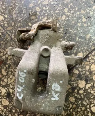 Citroen C4 I Rear brake caliper