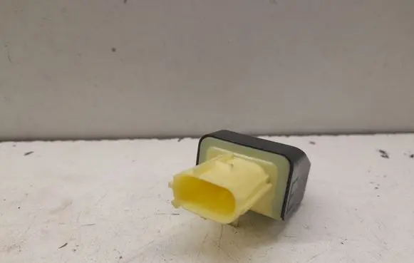 Toyota RAV 4 (XA30) Airbag deployment crash/impact sensor 8983142010