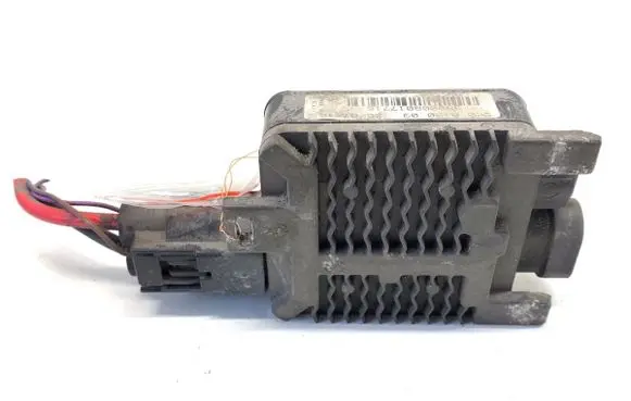 Jaguar F-Pace Fan control module 940013003