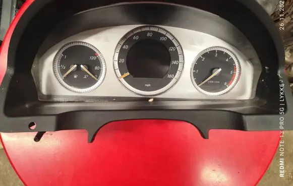 Mercedes-Benz C W204 Speedometer (instrument cluster) A2045404948 A2045403211 A2044422221