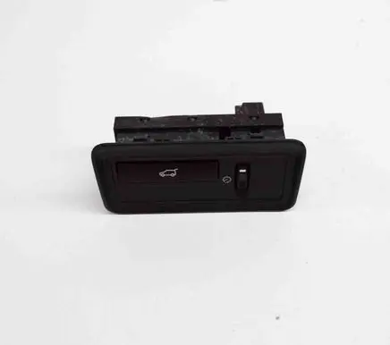 Land Rover Range Rover Sport L494 Tailgate/boot open switch button 10400976890 CPLA11654CA