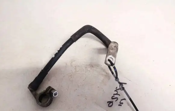 Volkswagen PASSAT B6 Positive cable (battery)