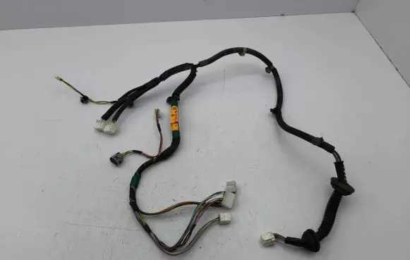 Lexus GS 300 350 430 450H Rear door wiring loom 8215430500A