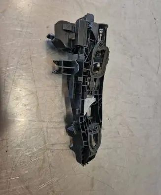 Front door exterior handle/bracket