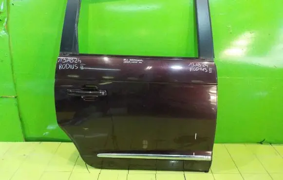 SsangYong Rodius Rear door 