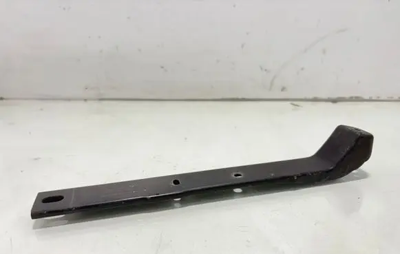 Audi A8 S8 D3 4E Front bumper mounting bracket 4E0806493