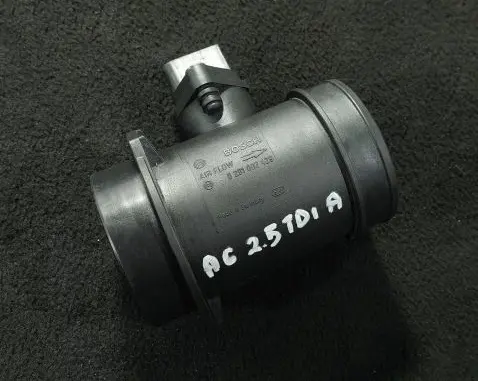 Audi A6 S6 C5 4B Mass air flow meter 0281002429