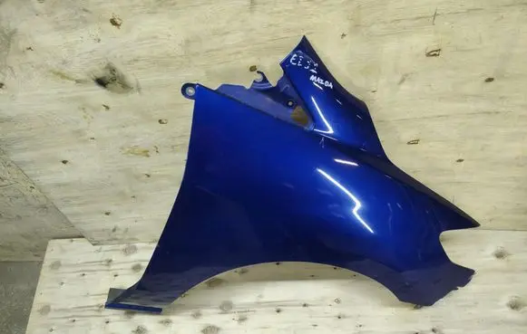 Mazda 5 Fender