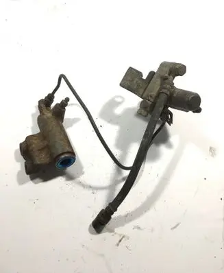 Mitsubishi Pajero Clutch slave cylinder 