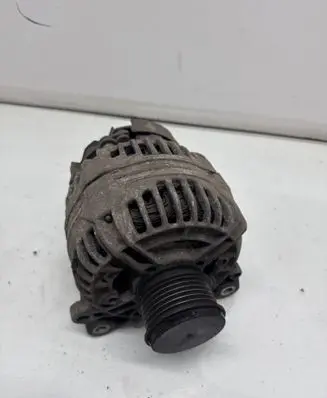 Volkswagen Sharan Generator/alternator 028903028E 0124515010
