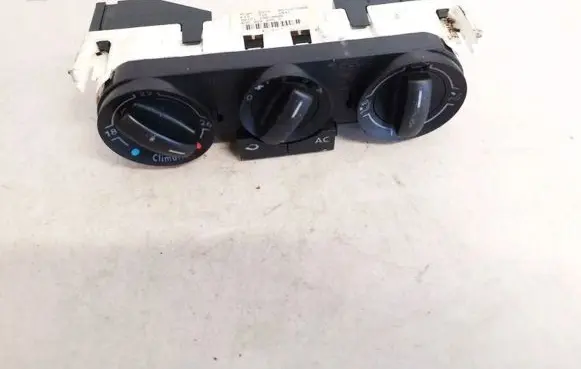 Volkswagen Polo IV 9N3 Climate control unit 6q0820045g