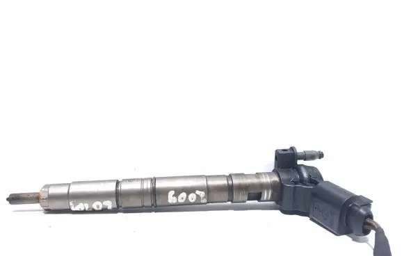 Audi A6 S6 C6 4F Fuel injector