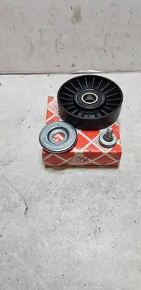 Saab 9-3 Ver1 Generator/alternator belt tensioner 5172309 21568 5172283