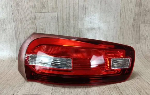 Citroen C4 II Picasso Rear/tail lights
