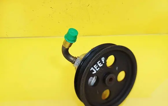 Jeep Cherokee III KJ Power steering pump 52088711AC