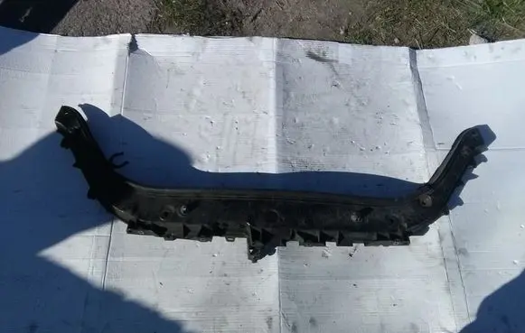 Renault Scenic II - Grand scenic II Top upper radiator support slam panel 432928200140478 8200140478