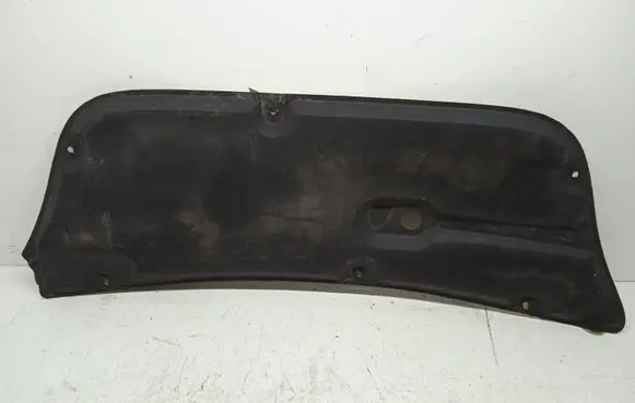 Engine bonnet/hood sound/heat insulation
