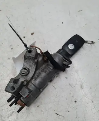 Volkswagen Golf IV Ignition lock 4B0905851C