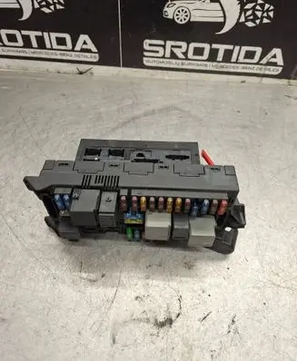 Mercedes-Benz E W211 SAM control unit 2115453901 2007193