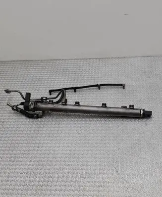 Mercedes-Benz B W245 Fuel main line pipe A6400702395 0733900533