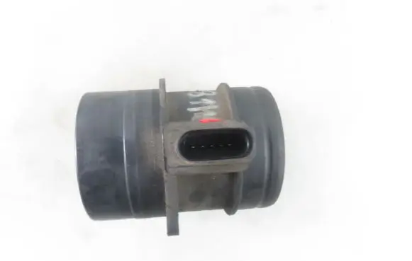 Volkswagen PASSAT B6 Mass air flow meter F00C267017
