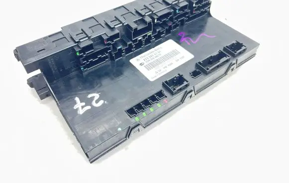 Mercedes-Benz CLK A209 C209 Fuse box set 2035454701 5DK00848675