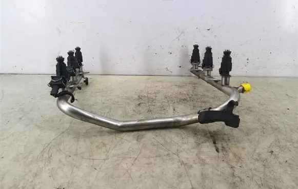 Mercedes-Benz E W210 Fuel main line pipe A1120700095