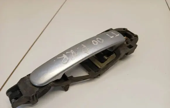Audi TT Mk1 Front door exterior handle 3B0837885