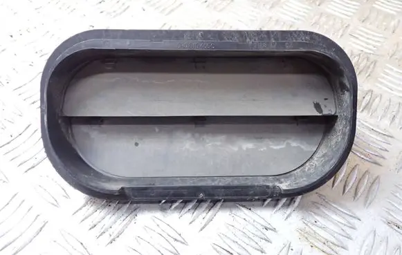 Skoda Octavia Mk4 Quarter panel pressure vent 5E3819164
