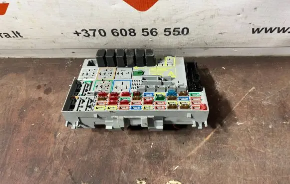Opel Zafira A Fuse box set 24412497