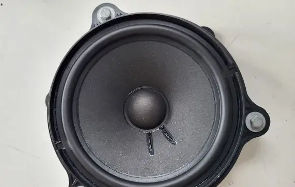 Renault Clio V Front door speaker 281569368R