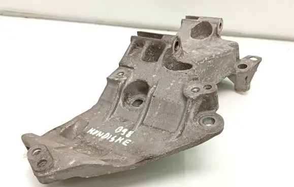 Nissan Qashqai+2 A/C compressor mount bracket 8200669494