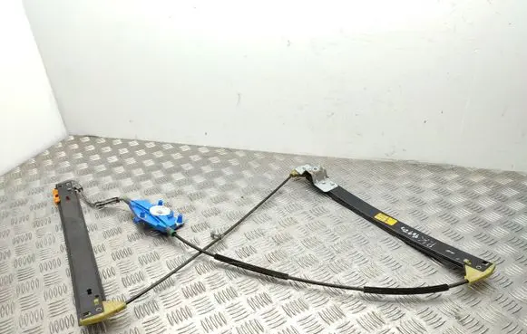 Seat Exeo (3R) Front window lifting mechanism without motor 8E0839461C