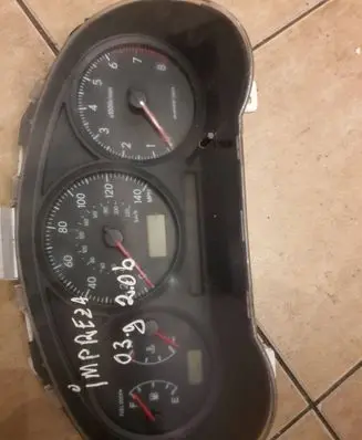 Subaru Impreza II Speedometer (instrument cluster) FS0255 Nsg113r