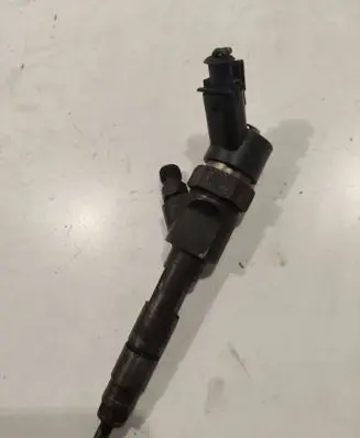 Renault Laguna II Fuel injector 8200100272 0445110110A