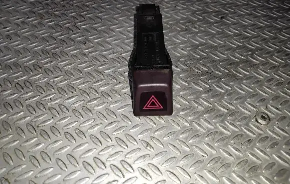 Volvo V50 Hazard light switch 8651399