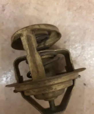 Moskvich 412 Thermostat 