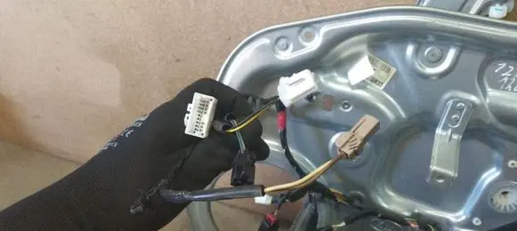 KIA Sorento Front window lifting mechanism without motor 1C040765 G11DB30 916012P301