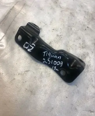 Volkswagen Tiguan Other engine part 0cp409905h