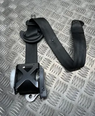 Rear seatbelt