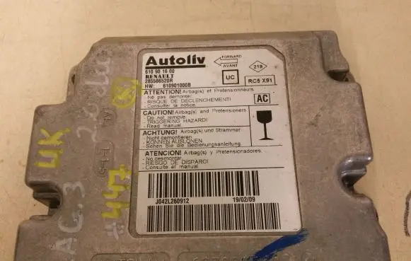 Renault Laguna III Airbag control unit/module 285586520R 610901600 610901000B