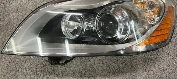 Volvo XC60 Headlight/headlamp Y413ABLTDG 89902826 30763135
