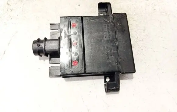 BMW 5 GT F07 Coolant fan relay 6114915341802 6114-915341802