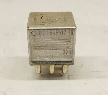 Mercedes-Benz W123 Other relay 0015420219