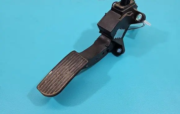 Toyota Aygo AB40 Accelerator throttle pedal 78110-0H040 IMPRK1477637