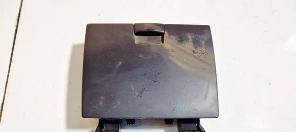 Hyundai Santa Fe Glove box 847452b000 84745-2b000