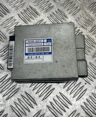 Hyundai Terracan Gearbox control unit/module 954404A410 Y0AE033008